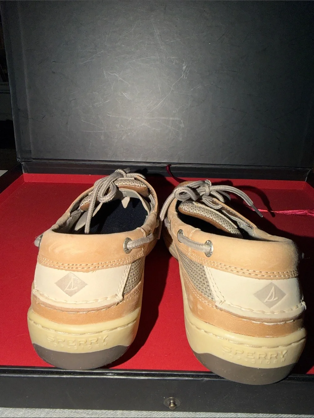 NWOB Sperry Tan Leather 2-Eye Boat Shoes with Navy Insoles
